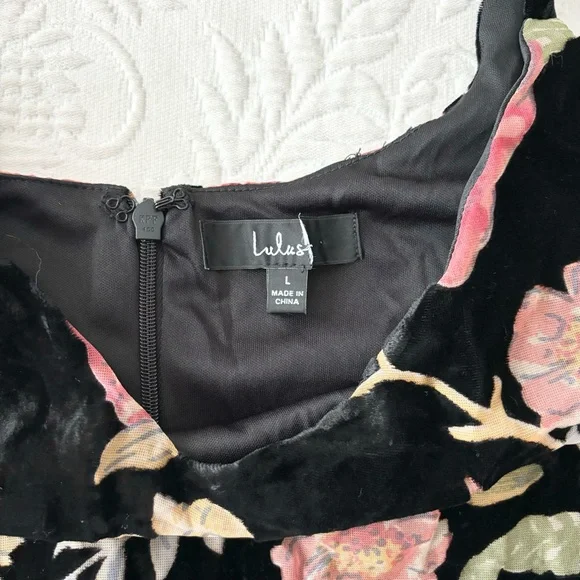 NWOT Lulus Alluring Blooms Black Floral Burnout Velvet Maxi Dress Large - Picture 4 of 7